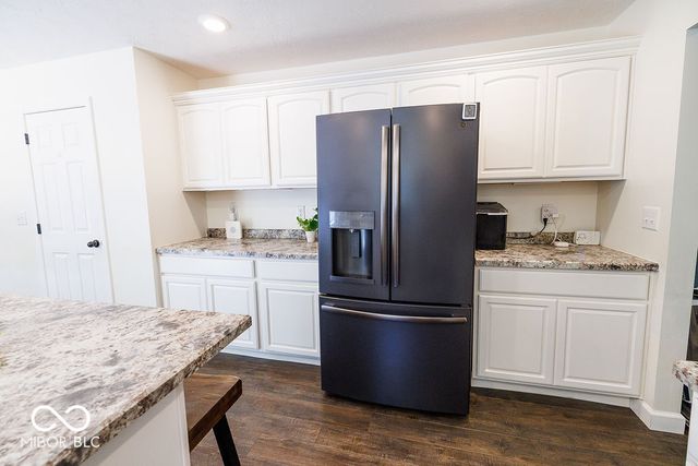 1162 W Thornridge Way, Spencer, IN 47460