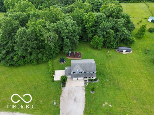 1162 W Thornridge Way, Spencer, IN 47460