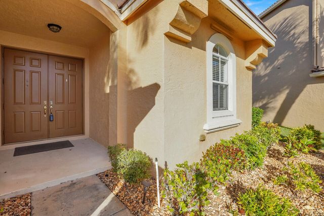 7541 Downwinds Lane, Lake Worth, FL 33467