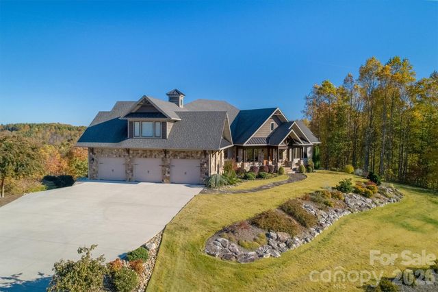1638 Johns Ridge Parkway 144, Lenoir, NC 28645