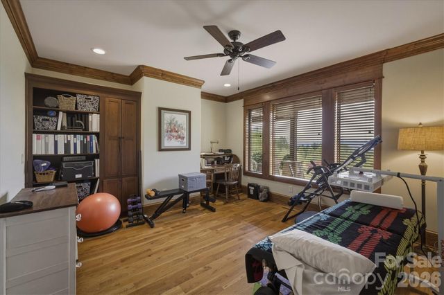 1638 Johns Ridge Parkway 144, Lenoir, NC 28645