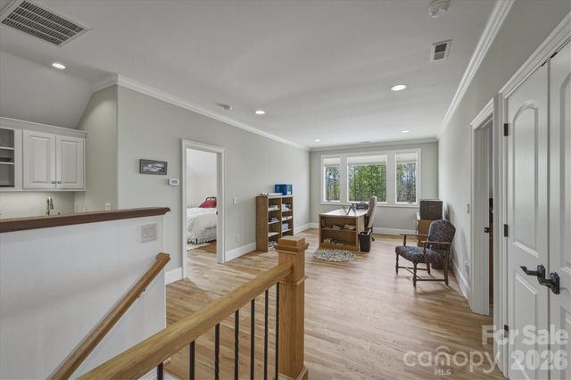 1638 Johns Ridge Parkway 144, Lenoir, NC 28645