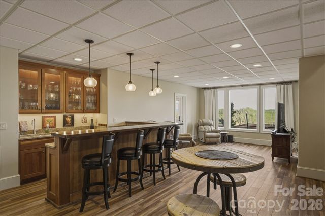 1638 Johns Ridge Parkway 144, Lenoir, NC 28645