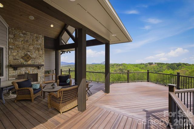 1638 Johns Ridge Parkway 144, Lenoir, NC 28645