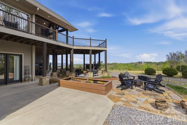 1638 Johns Ridge Parkway 144, Lenoir, NC 28645