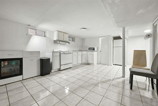 112-25 15th Avenue, College Point, NY 11356