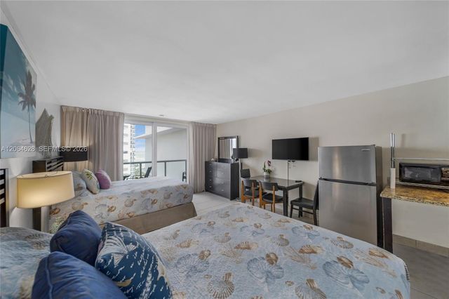 19201 Collins Avenue 1117, Sunny Isles Beach, FL 33160