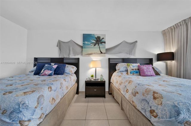 19201 Collins Avenue 1117, Sunny Isles Beach, FL 33160