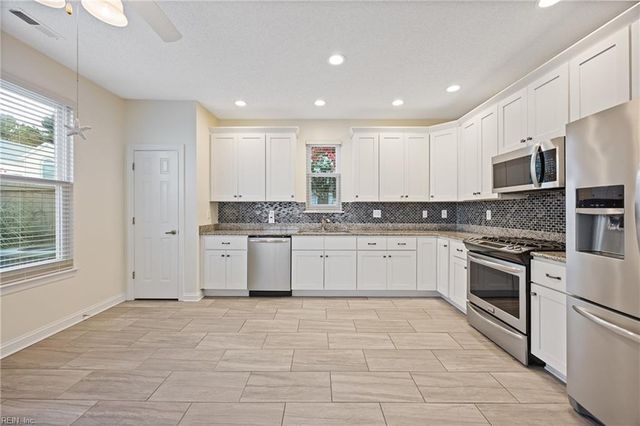 2337 Cape Arbor DR, Virginia Beach, VA 23451