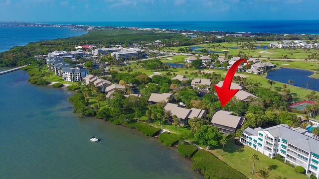 218 NE Edgewater Drive, Hutchinson Island, FL 34996