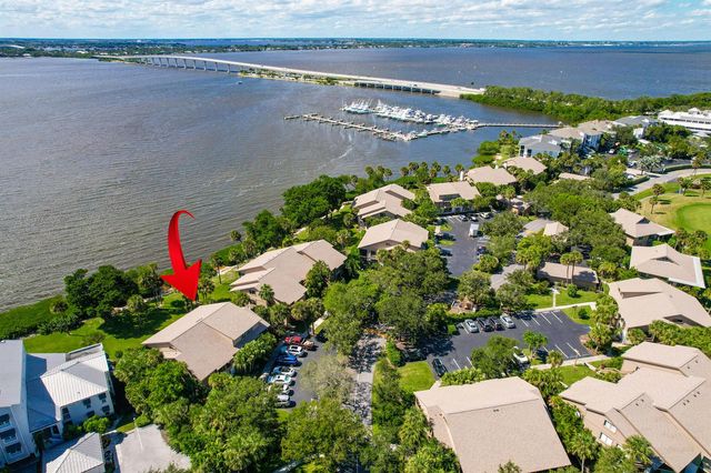 218 NE Edgewater Drive, Hutchinson Island, FL 34996