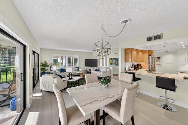 218 NE Edgewater Drive, Hutchinson Island, FL 34996