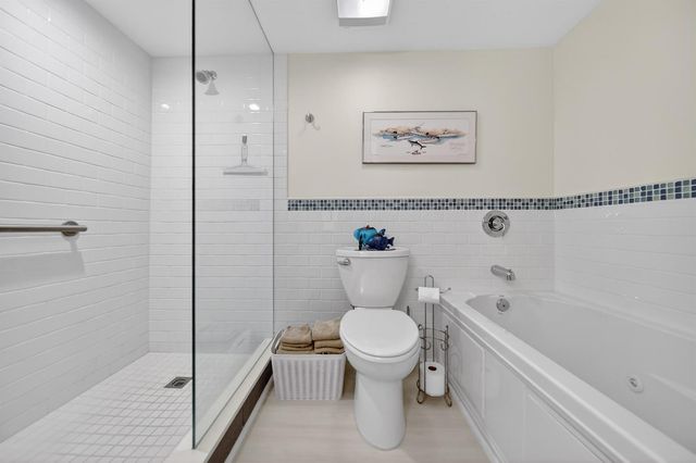 218 NE Edgewater Drive, Hutchinson Island, FL 34996