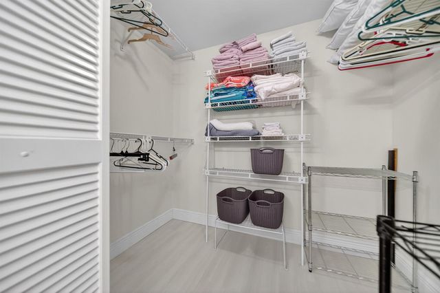 218 NE Edgewater Drive, Hutchinson Island, FL 34996
