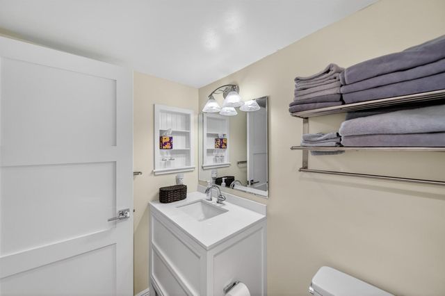 218 NE Edgewater Drive, Hutchinson Island, FL 34996