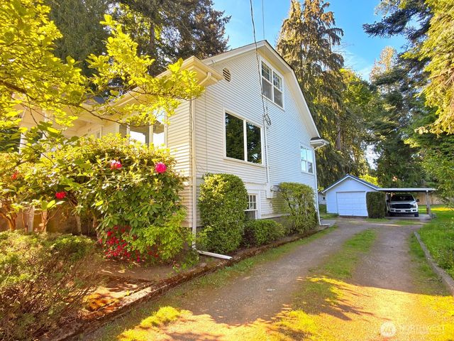 612 S 160th Street, Burien, WA 98148