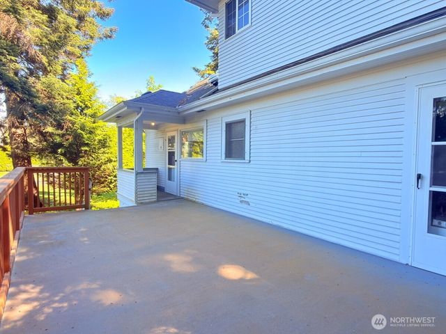 612 S 160th Street, Burien, WA 98148