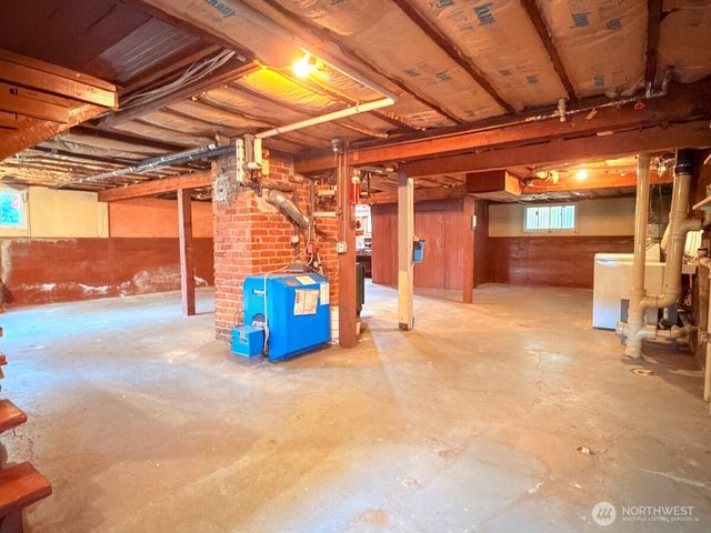 612 S 160th Street, Burien, WA 98148