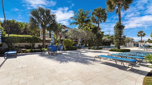 888 Intracoastal Drive 6F, Fort Lauderdale, FL 33304