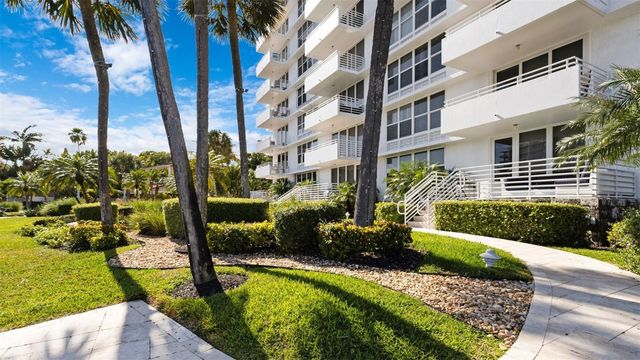 888 Intracoastal Drive 6F, Fort Lauderdale, FL 33304