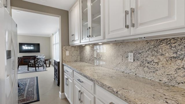 888 Intracoastal Drive 6F, Fort Lauderdale, FL 33304