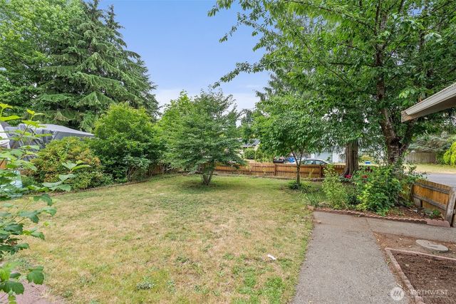5709 20th Avenue SE, Lacey, WA 98503