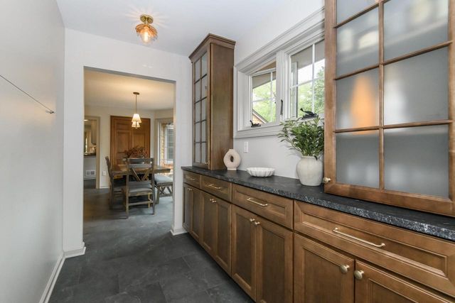 15025 Westover ROAD, Elm Grove, WI 53122
