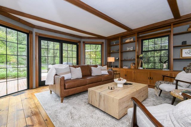 15025 Westover ROAD, Elm Grove, WI 53122