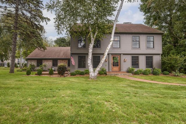 15025 Westover ROAD, Elm Grove, WI 53122
