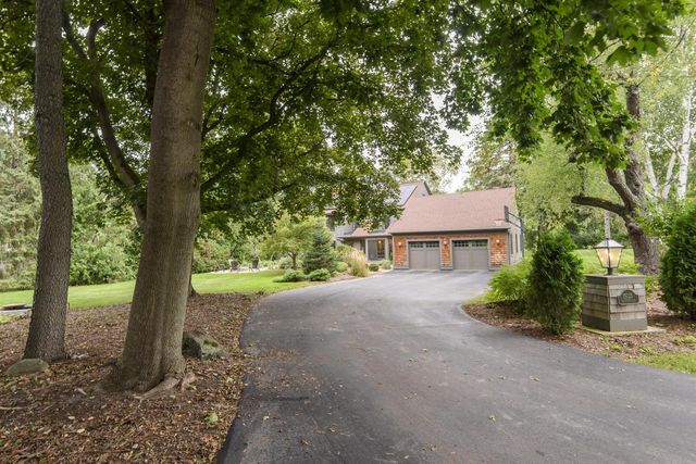 15025 Westover ROAD, Elm Grove, WI 53122