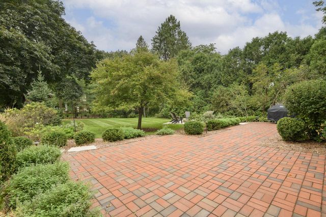 15025 Westover ROAD, Elm Grove, WI 53122