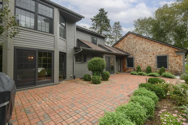 15025 Westover ROAD, Elm Grove, WI 53122