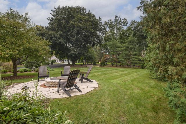 15025 Westover ROAD, Elm Grove, WI 53122