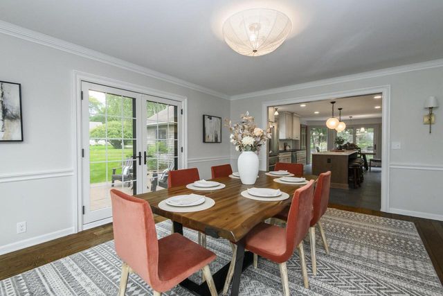 15025 Westover ROAD, Elm Grove, WI 53122