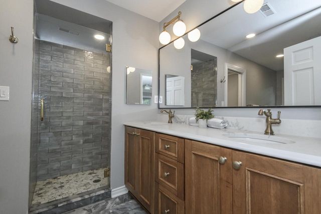15025 Westover ROAD, Elm Grove, WI 53122