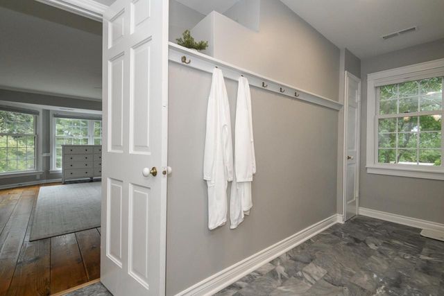 15025 Westover ROAD, Elm Grove, WI 53122
