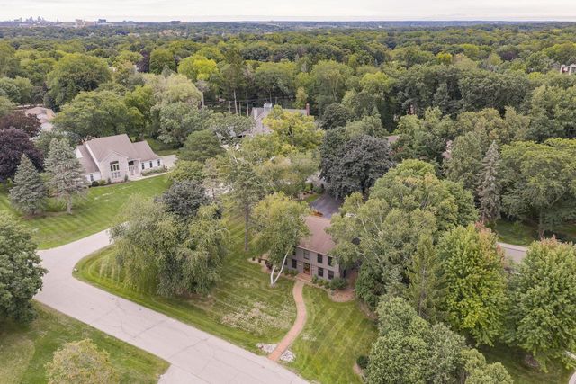 15025 Westover ROAD, Elm Grove, WI 53122