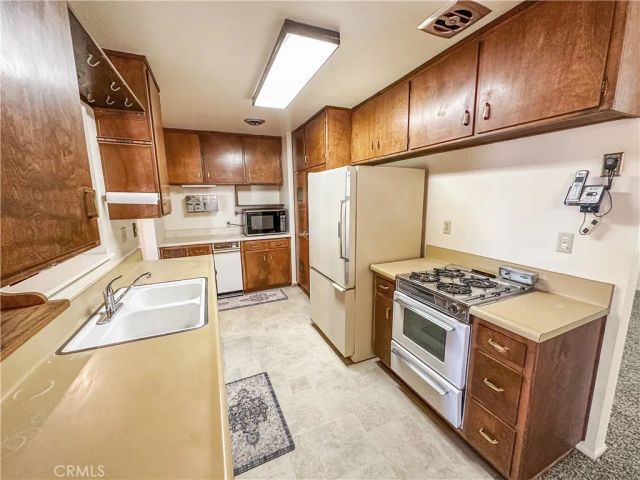 630 N 10 th Street, Blythe, CA 92225