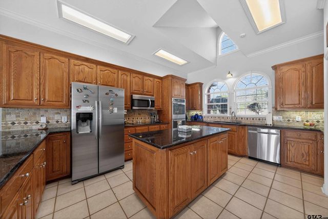 509 W Main St, Whitehouse, TX 75791