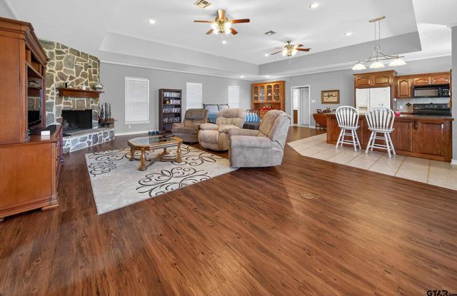 509 W Main St, Whitehouse, TX 75791