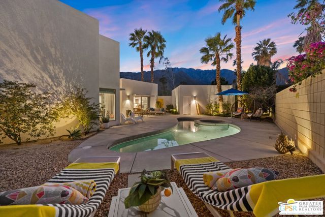 2470 N Cardillo Avenue, Palm Springs, CA 92262