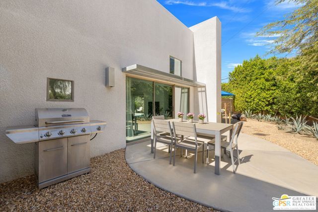 2470 N Cardillo Avenue, Palm Springs, CA 92262