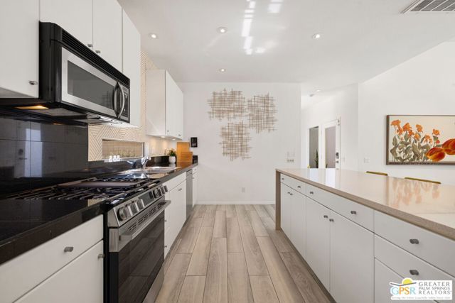 2470 N Cardillo Avenue, Palm Springs, CA 92262