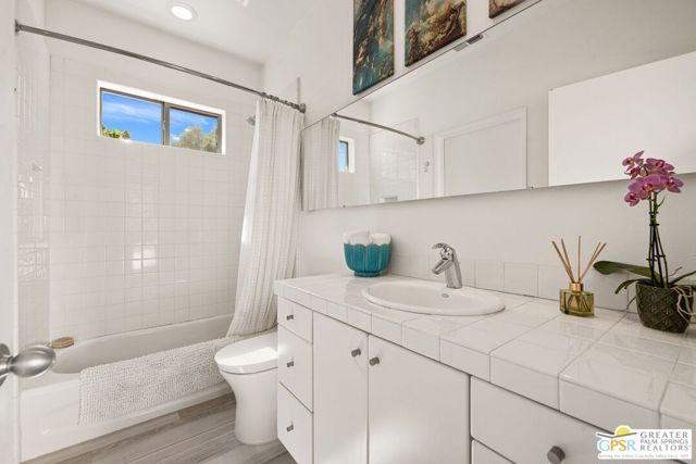 2470 N Cardillo Avenue, Palm Springs, CA 92262