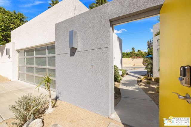 2470 N Cardillo Avenue, Palm Springs, CA 92262
