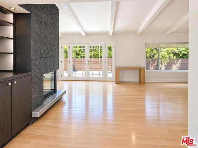 3500 Wrightwood Drive, Los Angeles, CA 91604