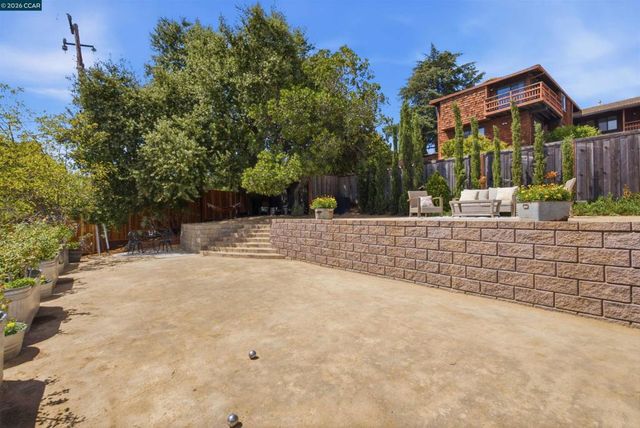 450 Little Rd, Pleasant Hill, CA 94523