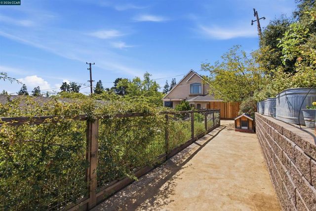 450 Little Rd, Pleasant Hill, CA 94523