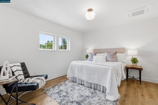 450 Little Rd, Pleasant Hill, CA 94523