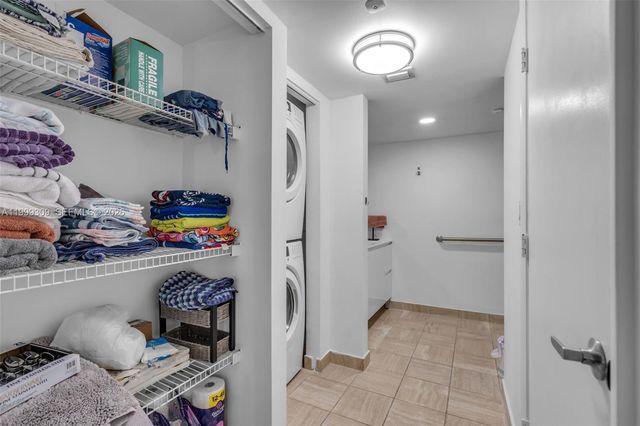 1201 S Ocean Drive 110S, Hollywood, FL 33019